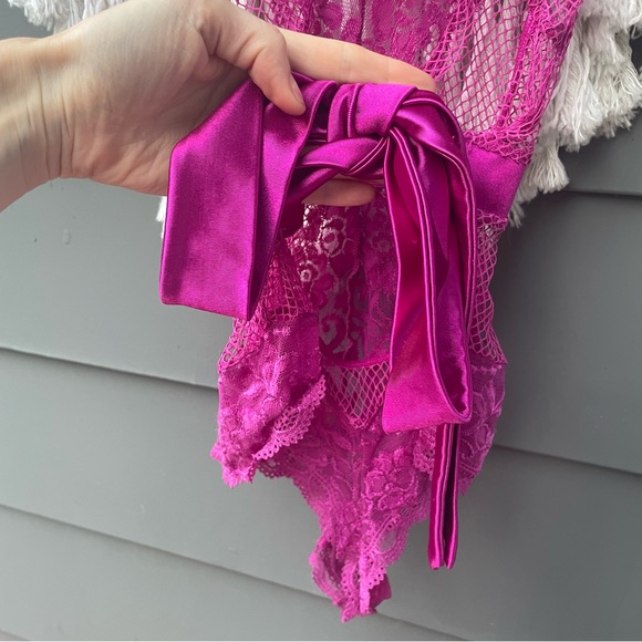 Hot Pink Fishnet Sexy Bodysuit with Stretchy ribbon now in back 🎀 lace - Picture 3 of 8
